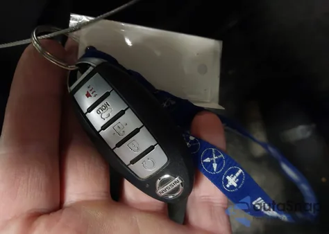 2020 Nissan Rogue Sv Intelligent Awd z USA, uszkodzony, nr VIN KNMAT2MV2LP523609